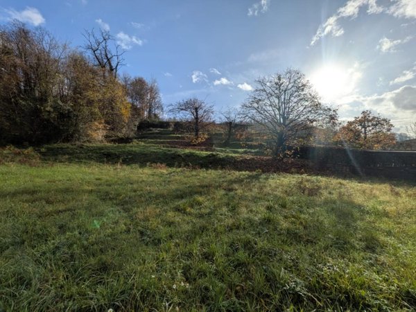 casa indipendente in vendita a Coreglia Antelminelli in zona Piano di Coreglia