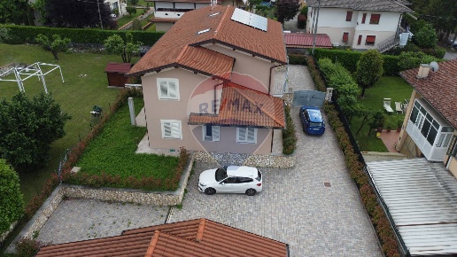 casa indipendente in vendita a Coreglia Antelminelli in zona Piano di Coreglia