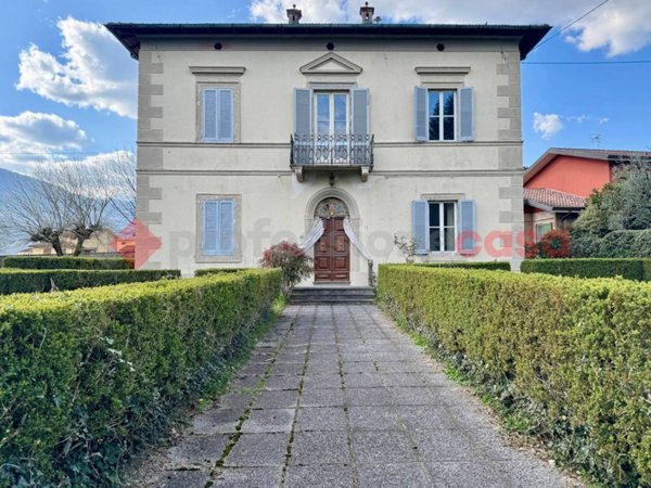 casa indipendente in vendita a Coreglia Antelminelli in zona Piano di Coreglia