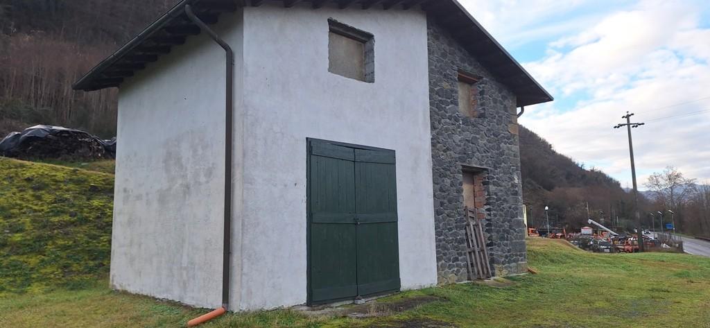 casa indipendente in vendita a Coreglia Antelminelli in zona Piano di Coreglia