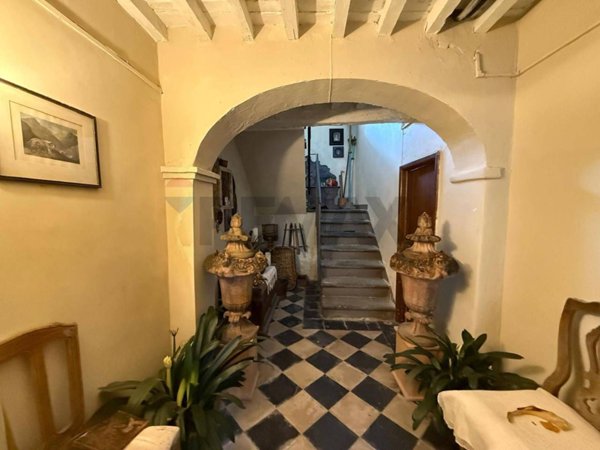 casa indipendente in vendita a Coreglia Antelminelli in zona Ghivizzano