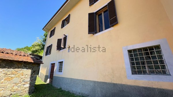 casa indipendente in vendita a Coreglia Antelminelli in zona Ghivizzano