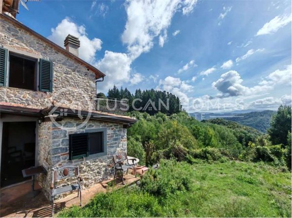 casa indipendente in vendita a Coreglia Antelminelli in zona Gromignana