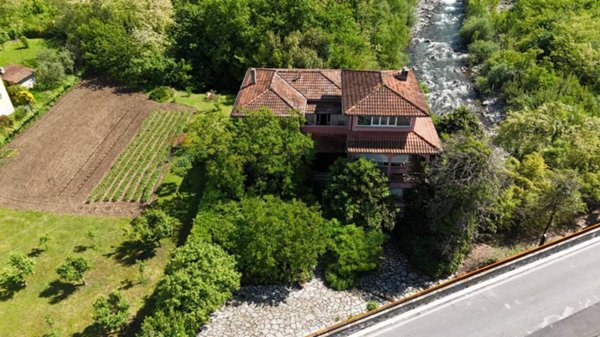 casa indipendente in vendita a Coreglia Antelminelli