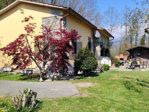 casa indipendente in vendita a Coreglia Antelminelli in zona Vitiana