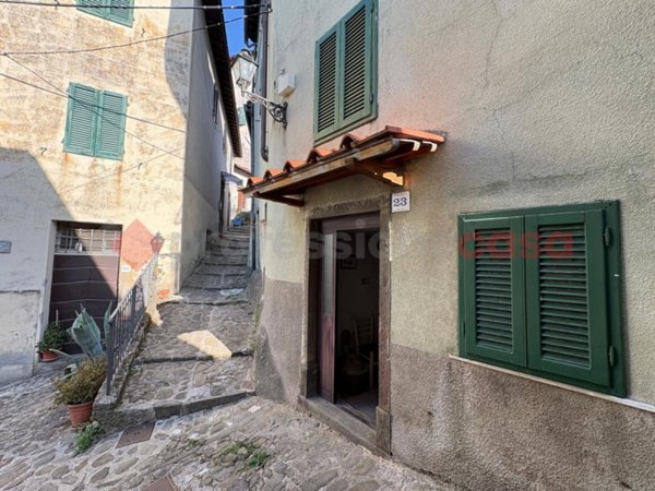 intera palazzina in vendita a Coreglia Antelminelli