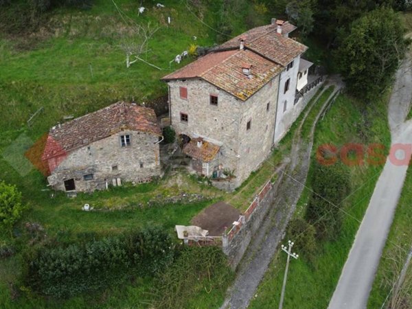 casa indipendente in vendita a Coreglia Antelminelli in zona Tereglio