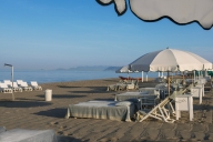 negozio in vendita a Forte dei Marmi in zona Vittoria Apuana