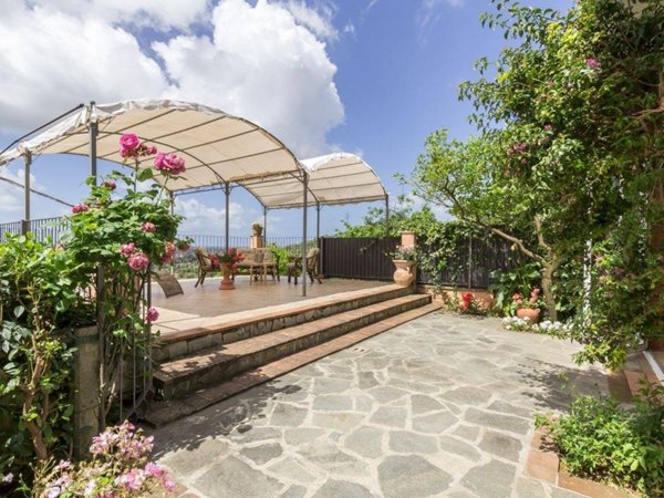 casa indipendente in vendita a Forte dei Marmi
