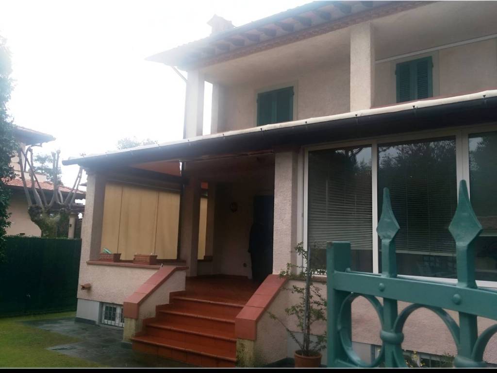 casa indipendente in vendita a Forte dei Marmi