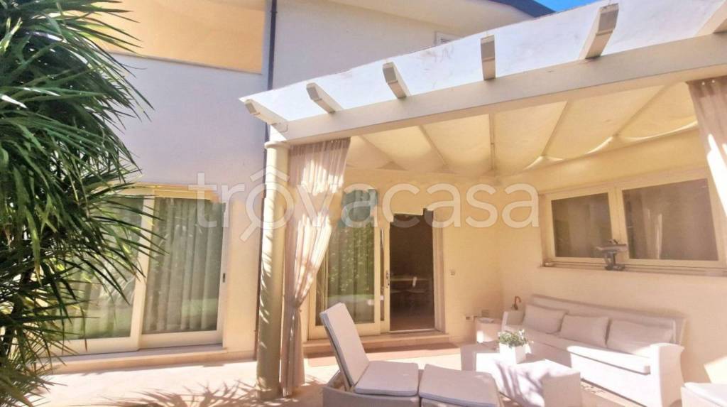 casa indipendente in vendita a Forte dei Marmi