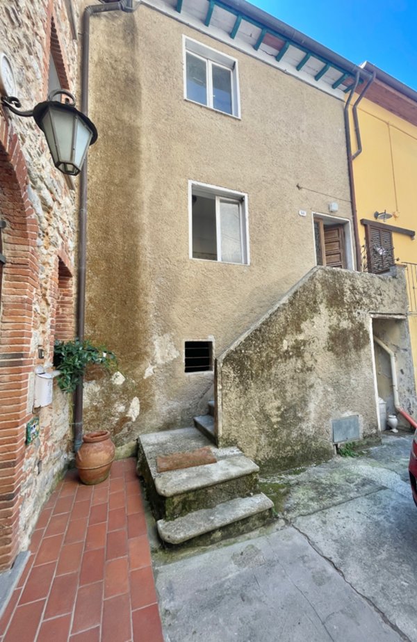 casa indipendente in vendita a Forte dei Marmi