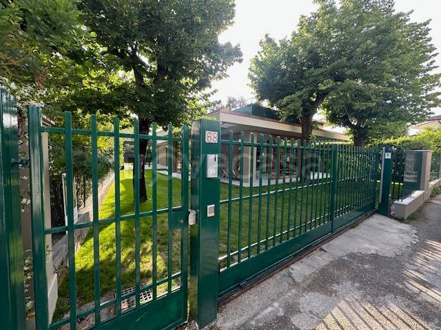 casa indipendente in vendita a Forte dei Marmi