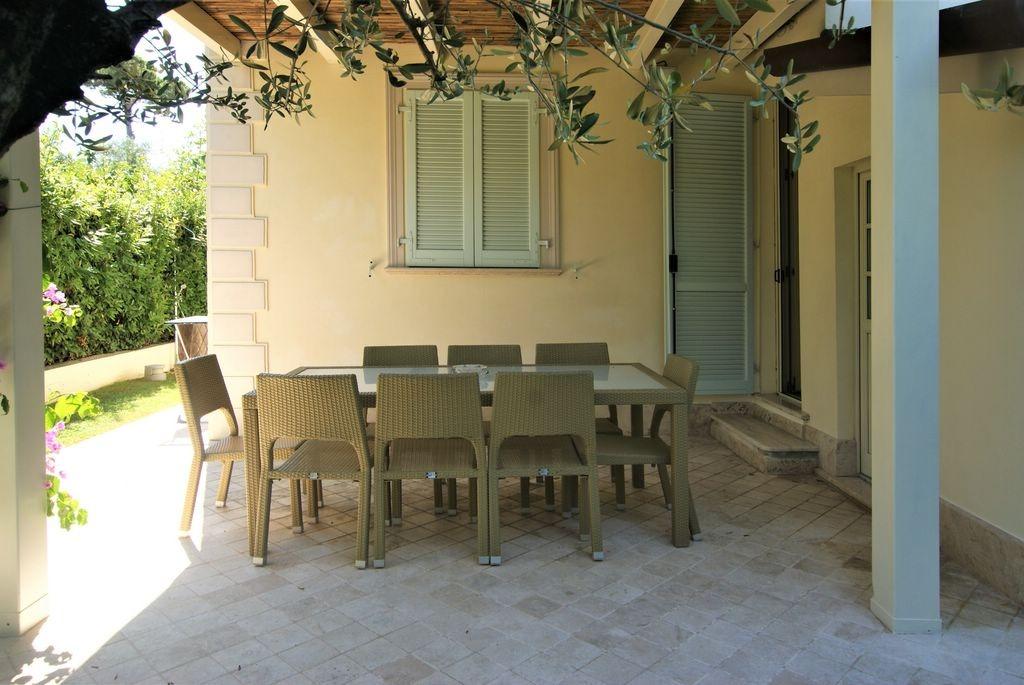 casa indipendente in vendita a Forte dei Marmi