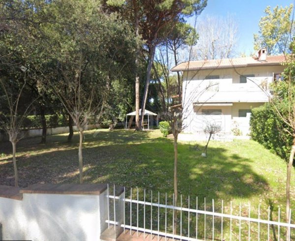 casa indipendente in vendita a Forte dei Marmi