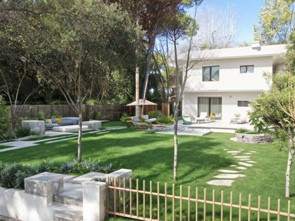 casa indipendente in vendita a Forte dei Marmi in zona Vittoria Apuana