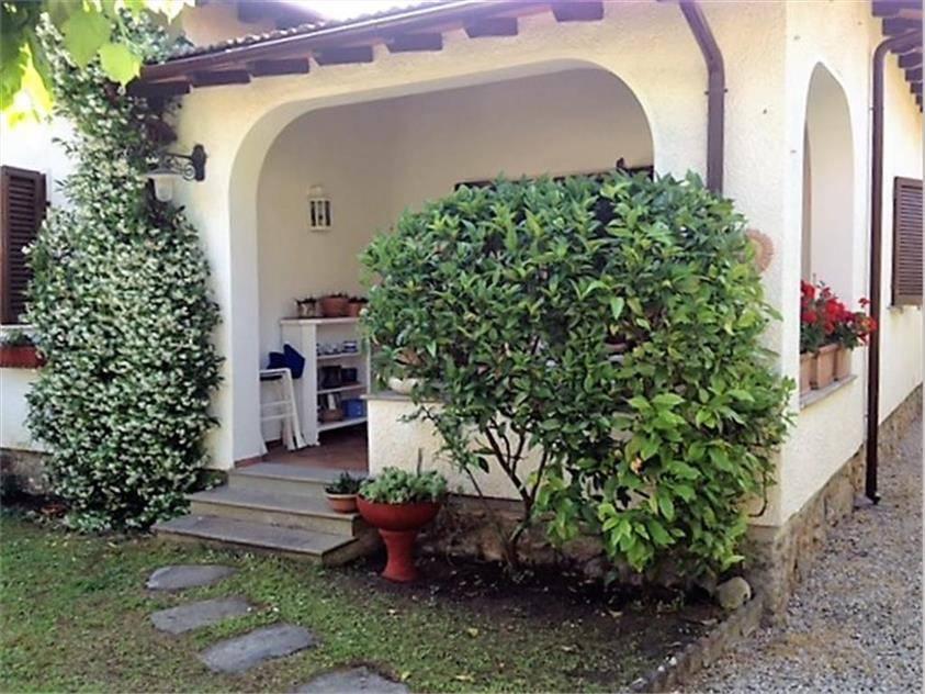 casa indipendente in vendita a Forte dei Marmi