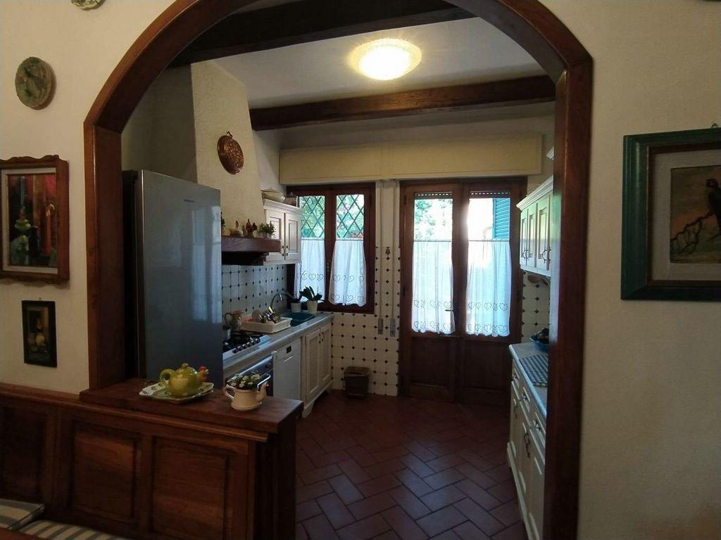 casa indipendente in vendita a Forte dei Marmi