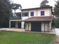 casa indipendente in vendita a Forte dei Marmi
