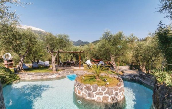casa indipendente in vendita a Forte dei Marmi