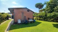 casa indipendente in vendita a Forte dei Marmi in zona Vittoria Apuana