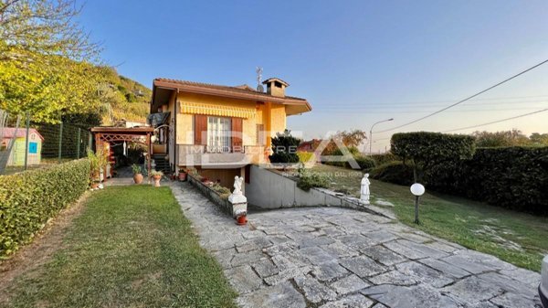 casa indipendente in vendita a Forte dei Marmi