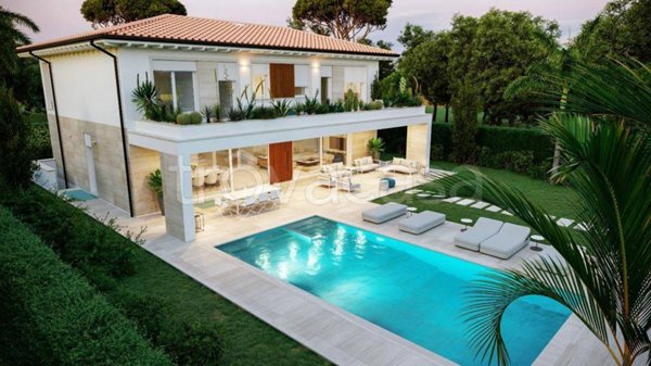 casa indipendente in vendita a Forte dei Marmi