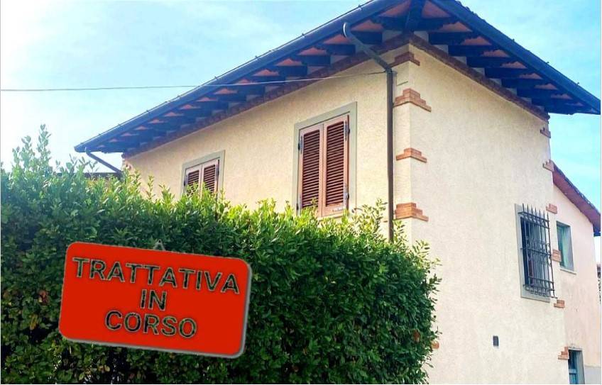 casa indipendente in vendita a Forte dei Marmi