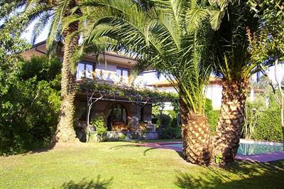 casa indipendente in vendita a Forte dei Marmi