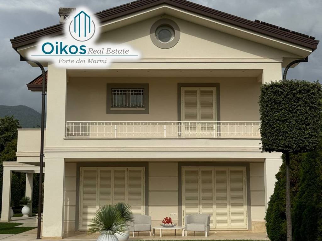 casa indipendente in vendita a Forte dei Marmi