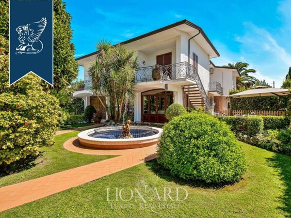 casa indipendente in vendita a Forte dei Marmi