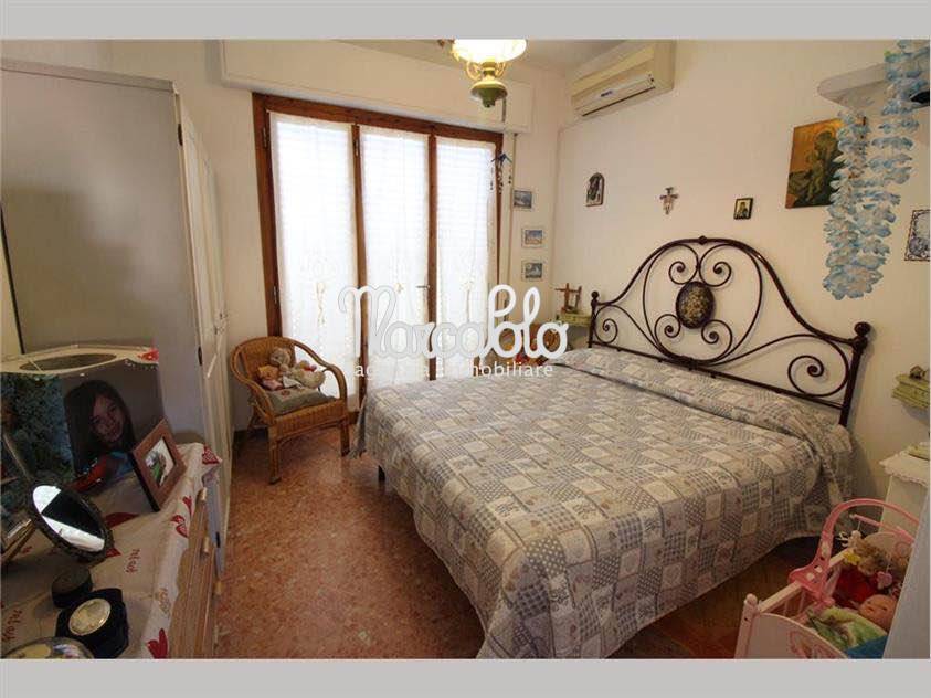 casa indipendente in vendita a Forte dei Marmi in zona Vittoria Apuana