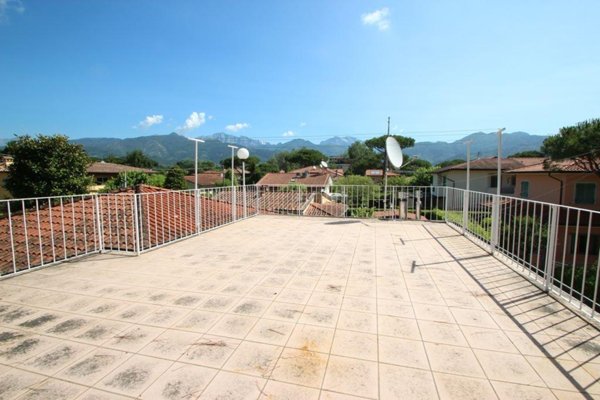 casa indipendente in vendita a Forte dei Marmi