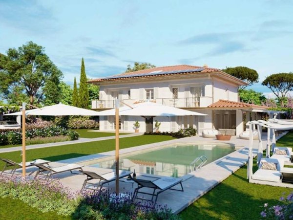 casa indipendente in vendita a Forte dei Marmi in zona Vittoria Apuana