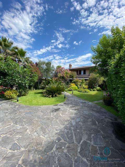casa indipendente in vendita a Forte dei Marmi
