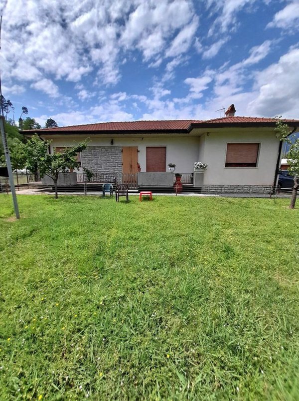 casa indipendente in vendita a Forte dei Marmi