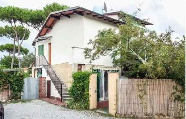 appartamento in vendita a Forte dei Marmi