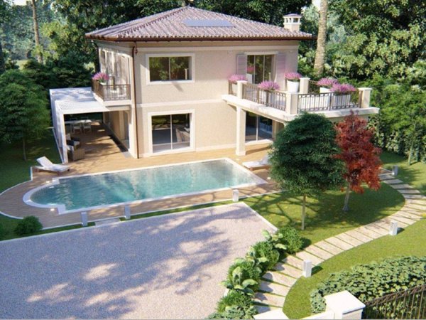 casa indipendente in vendita a Forte dei Marmi