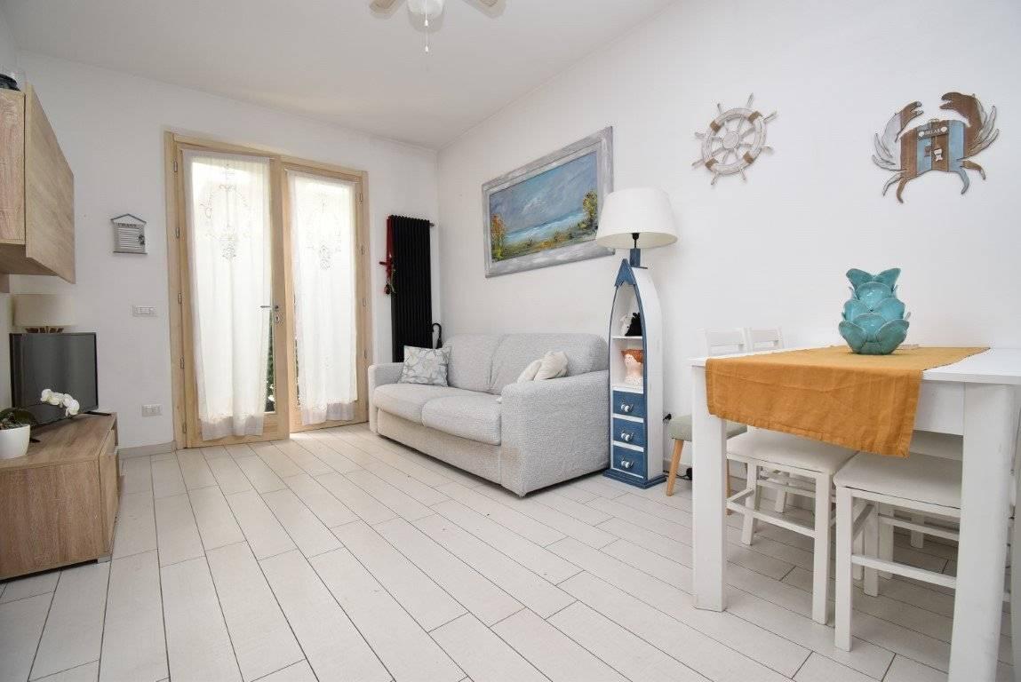 casa indipendente in vendita a Forte dei Marmi