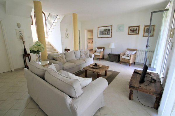 casa indipendente in vendita a Forte dei Marmi
