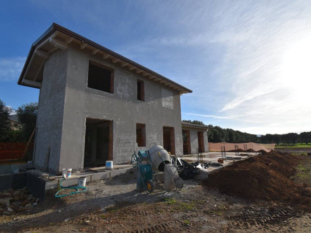 casa indipendente in vendita a Forte dei Marmi in zona Vaiana