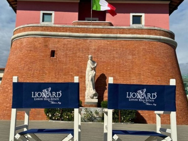 appartamento in vendita a Forte dei Marmi