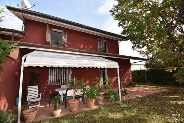casa indipendente in vendita a Forte dei Marmi