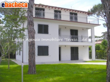 appartamento in vendita a Forte dei Marmi in zona Vittoria Apuana