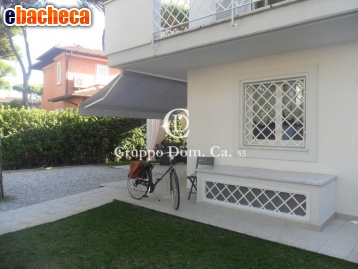 casa indipendente in vendita a Forte dei Marmi