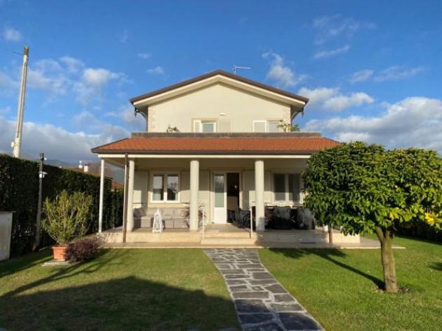 casa indipendente in vendita a Forte dei Marmi