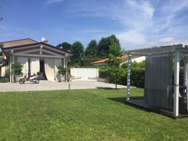 casa indipendente in vendita a Forte dei Marmi