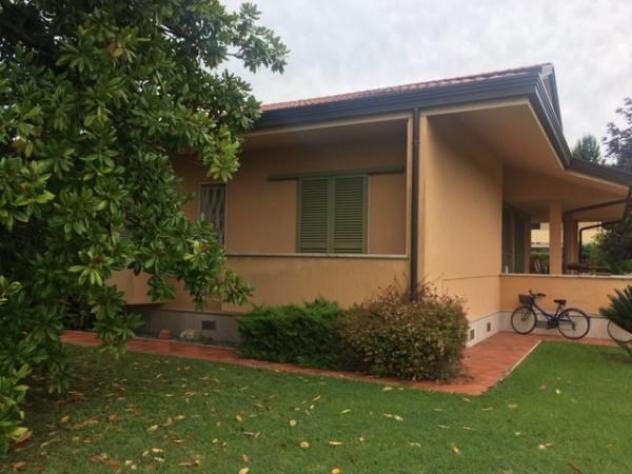 casa indipendente in vendita a Forte dei Marmi