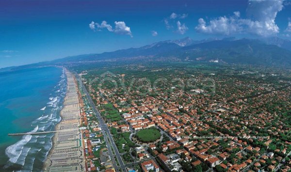 negozio in vendita a Forte dei Marmi