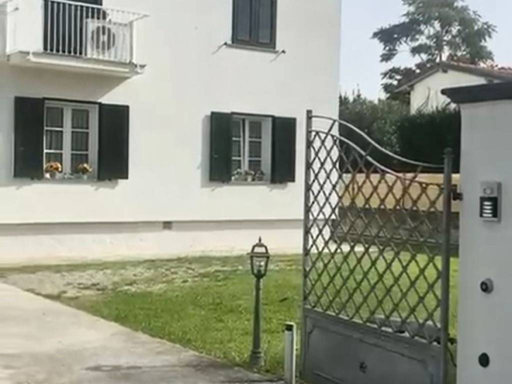 appartamento in vendita a Forte dei Marmi
